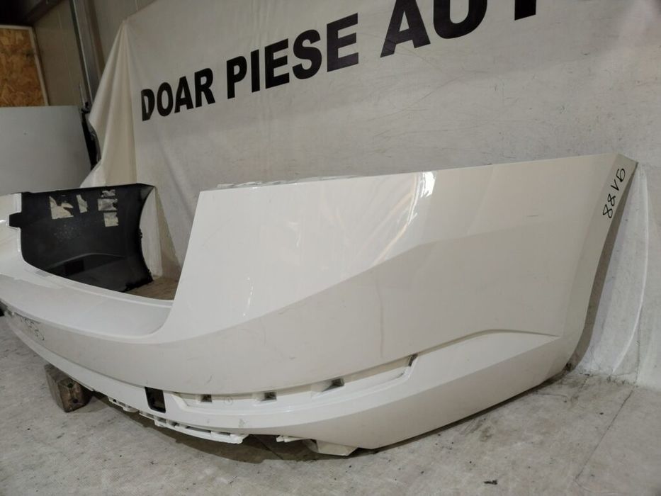 Bara spate Skoda Superb 3, kombi, break, cod de origine OE 3V9807421, 2015, 2016, 2017, 2018, 2019, 2020, 2021, 2022, 2023, 2024.