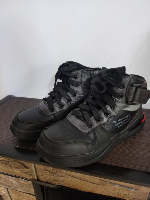 Теплые ботинки на осень-весну на мальчика