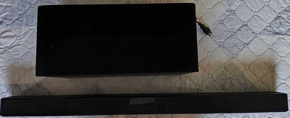 Саундбар LG SL4Y 2.1 300W (SL4Y.DEUSLLK)