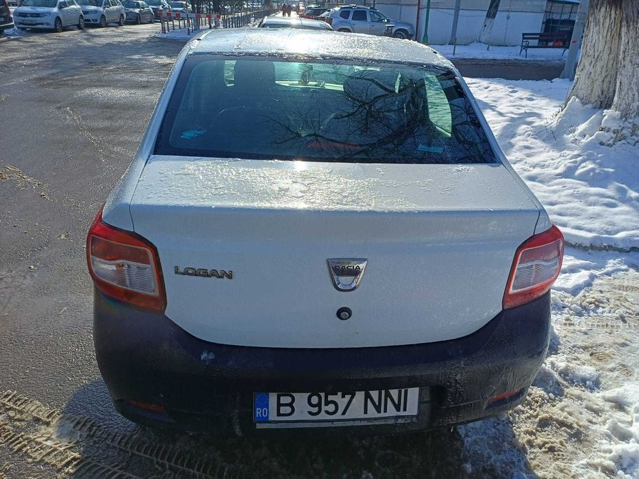 Logan Benzina+GPL 2015