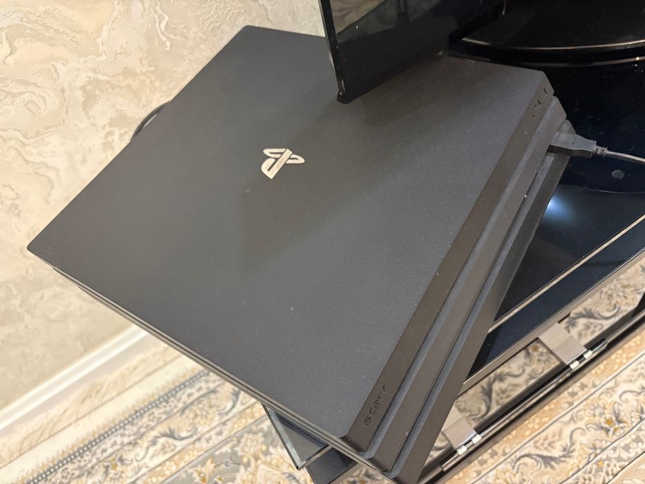 PlayStation 4 pro ONLINE GAMES garantiyasi bilan! Пс 4про с гарантией!
