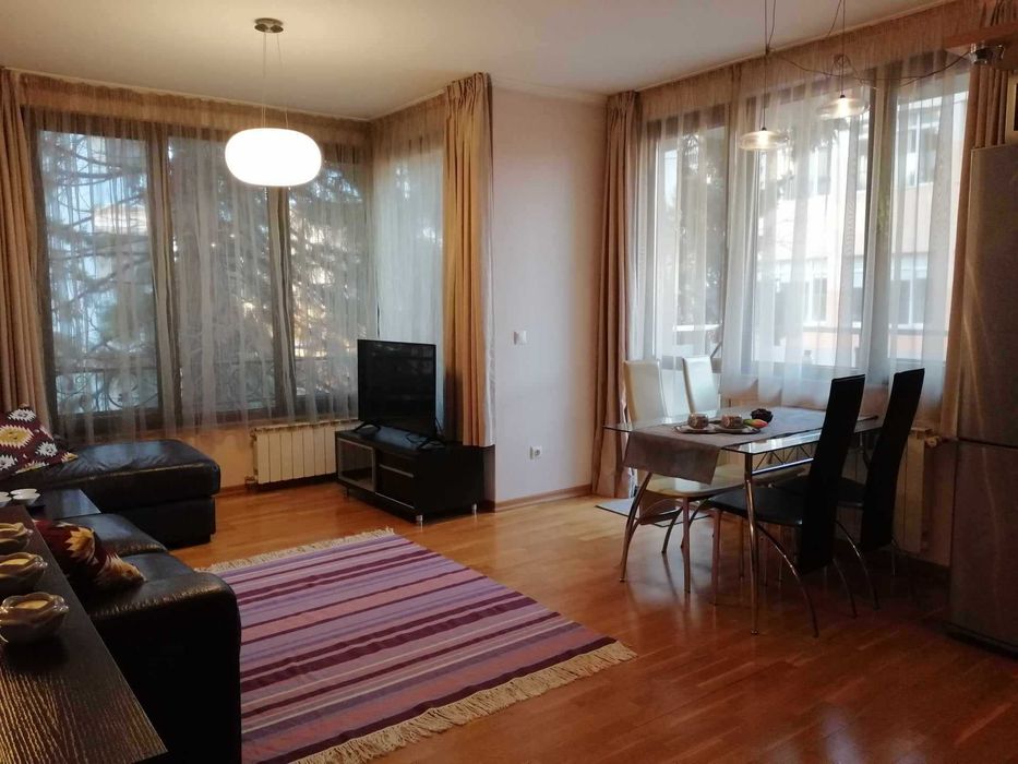 Дава се под наем Тристаен апартамент в София, Изток - 82 кв.м за 900 € - Снимка #3