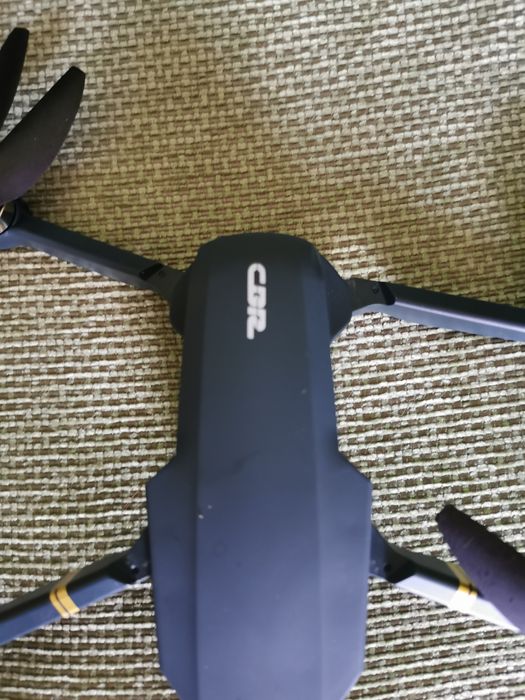 Продавам Дрон Cbr