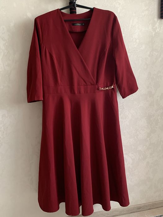 Продам платья на мероприятия