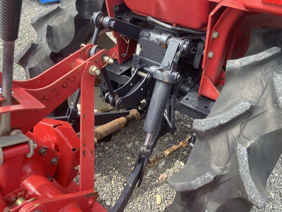 Tractor japonez Mitsubishi MT200, 4x4, 20cp + freza