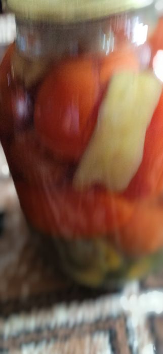 Продам ассорти 2 литровую банку.