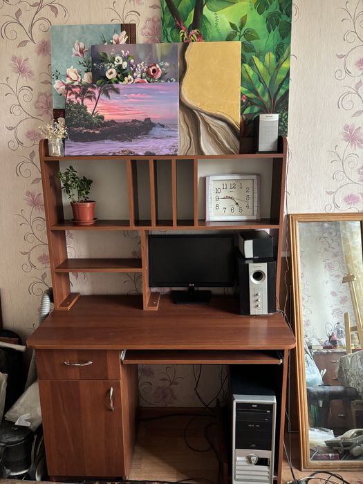 Компьютерный стол