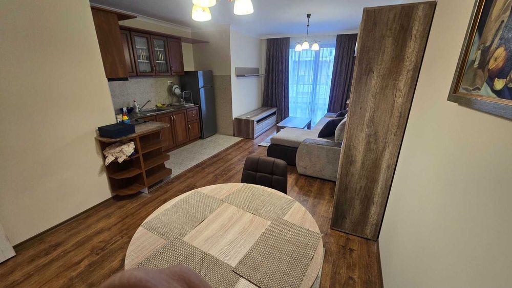 Център двустаен апартамент обзаведен