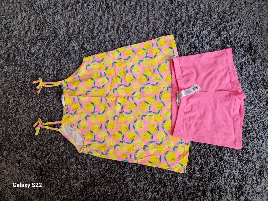 Дрешки 140/146 за момиче