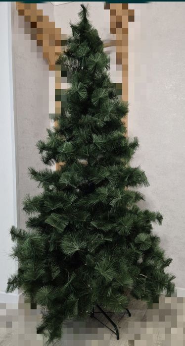 Ёлка искусственная + игрушки