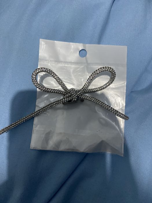 бордовое платье