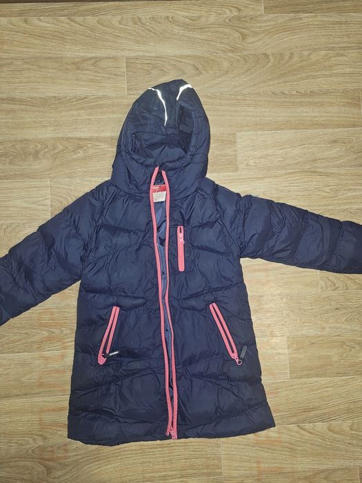 Продам зимние куртки на девочку