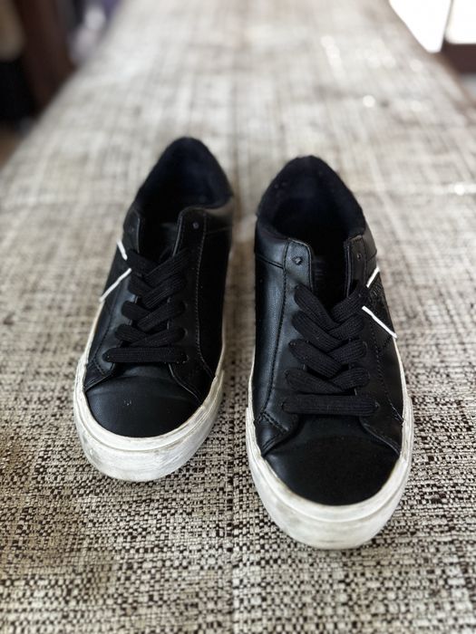 Спортни обувки Guess