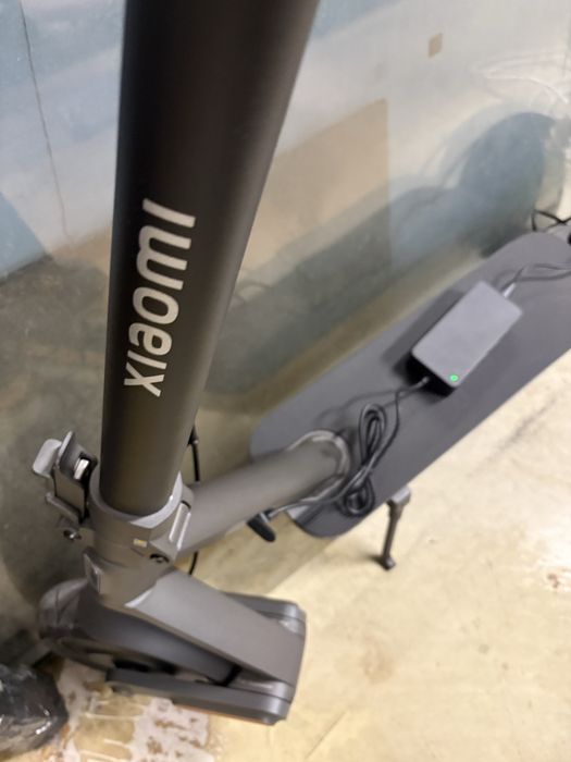 Trotineta xiaomi pro 4 ultra.