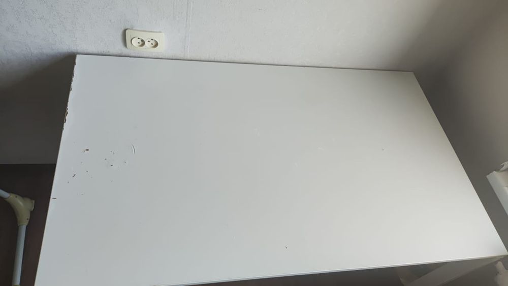Продам стол IKEA