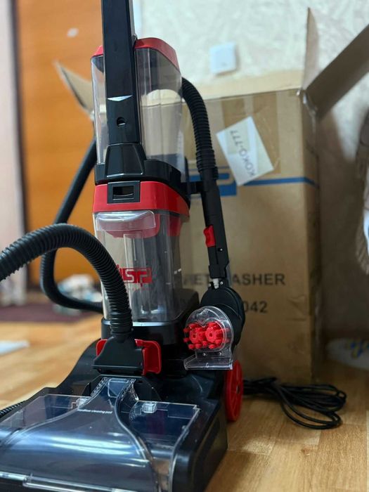 Пылесос моющий, новый в упаковке