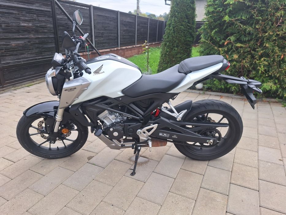 Honda cb125r abs