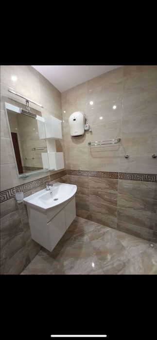 Дава се под наем Двустаен апартамент в Пловдив, Тракия - 80 кв.м за 510 € - Снимка #11