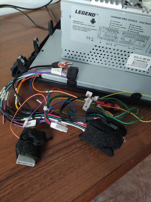 Автомагнитола (головное устройство)