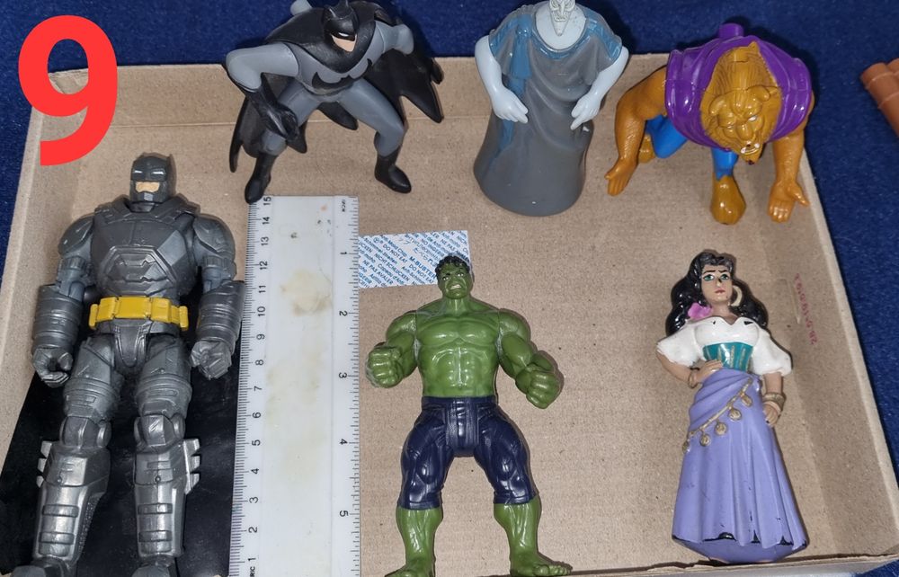 Фигурки различни размери от 5 лв