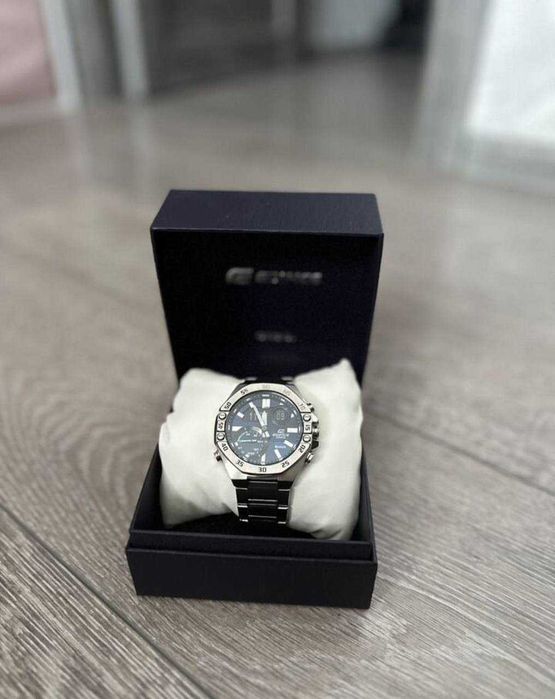 Часы наручные Casio ECB-10D-2ADF