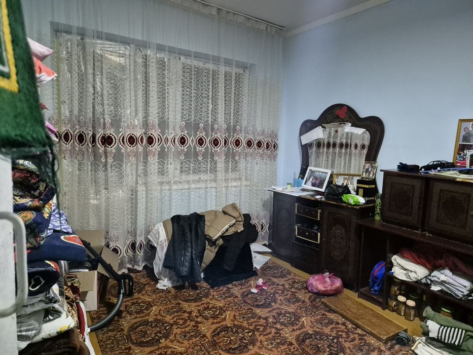 Sirdaryo shahar Shirin MFY da 4 xonali dom sotiladi