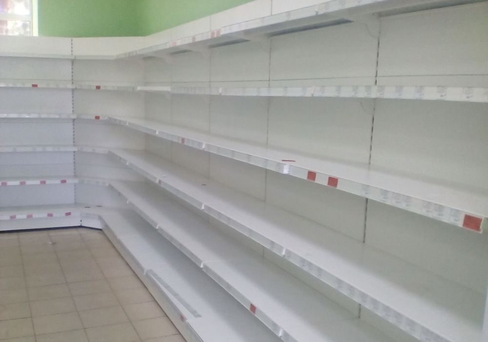 Бу пристенные и двухсторонние стеллажи полки прилавки ветрины витрина