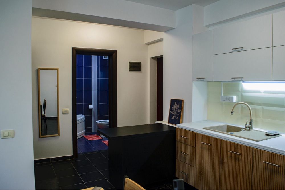 Inchiriez apartament