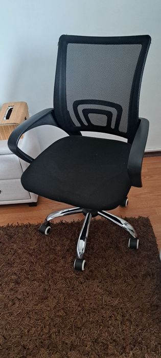Scaun de birou negru