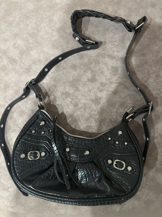 Стильная сумка.