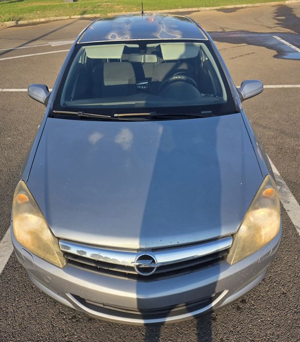 Opel Astra H GTC 2006