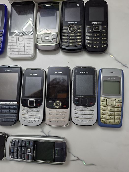 Vând tefoane Nokia