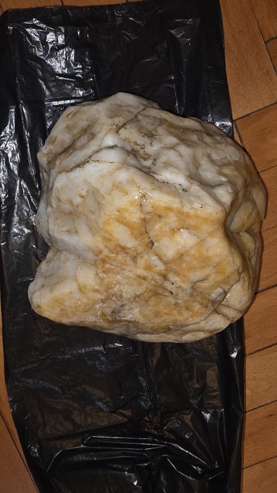 Кварц    3.6 кг.