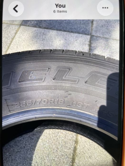 Vand 4 anvelope Bridgestone 255/70R18 113T  M+S folosite max 50 km.
