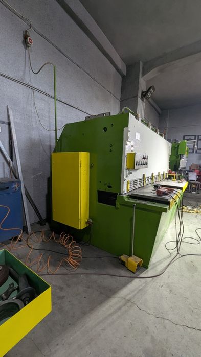 Ghilotina FG 825