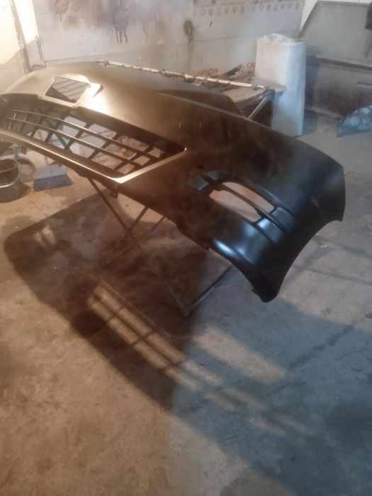 Бампер передни на Естима