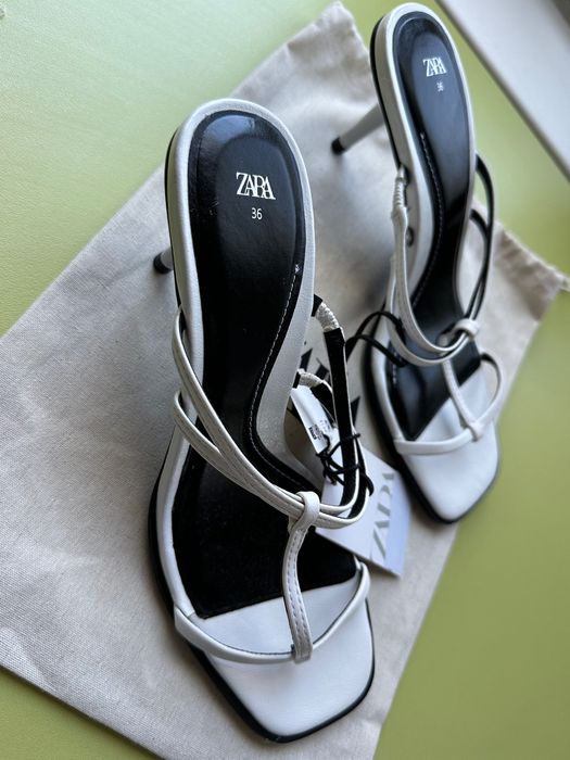 Чехли на ZARA с етикет