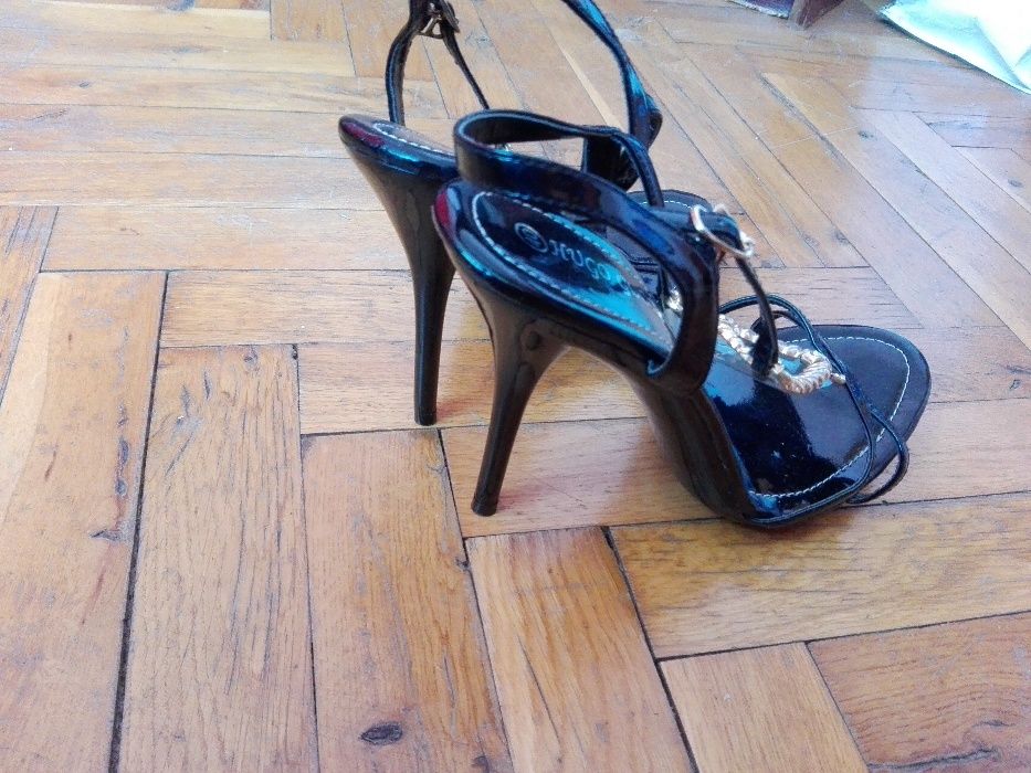 дамски сандали на ток