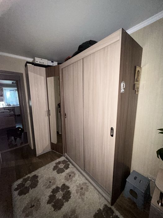 Продам шкаф купе угловой