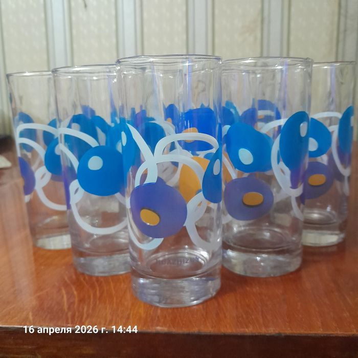 Продаются интересные стаканы.