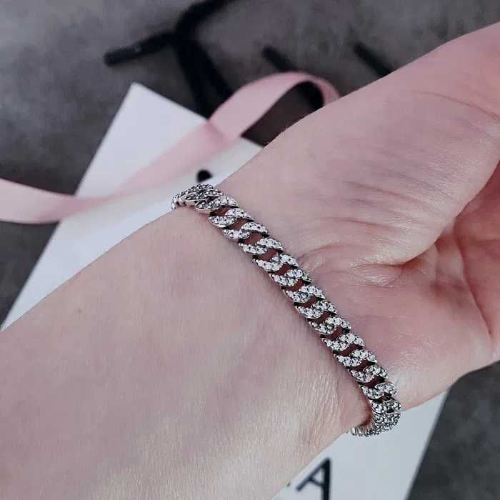 Оригинална Гривна Pandora