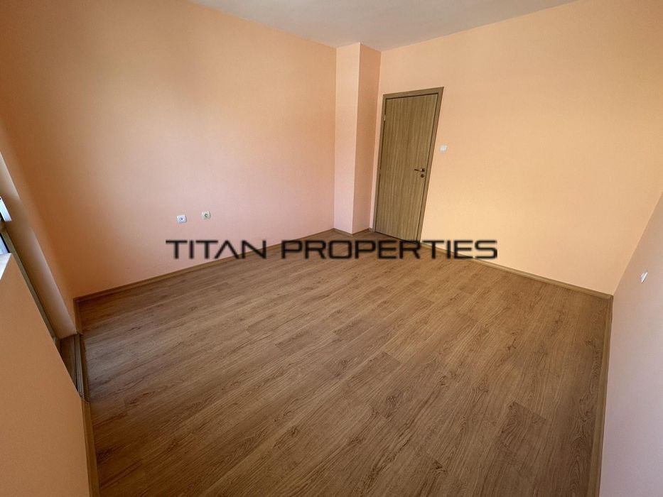 Продава се Тристаен апартамент в Бургас, Лазур - 99 кв.м за 1920 €/кв.м - Снимка #7