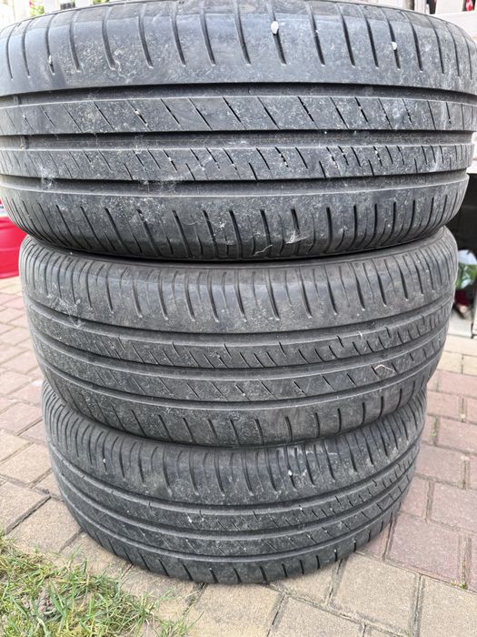 Vând 3 anvelope de vară nexen 205/55/R16