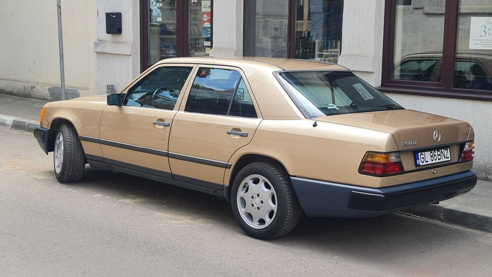 MERCEDES-BENZ E-Class 1986 — imagine 3