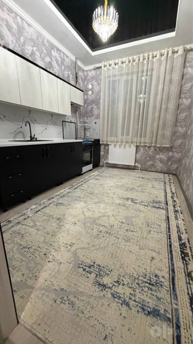 6-mik tomonda 3 xona qilingan uy sotiladi