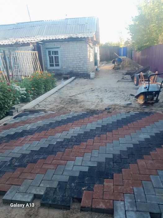 Укладка Брусчатки бардюр