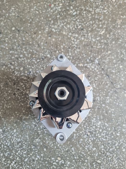 Alternator combina tractor John Deere