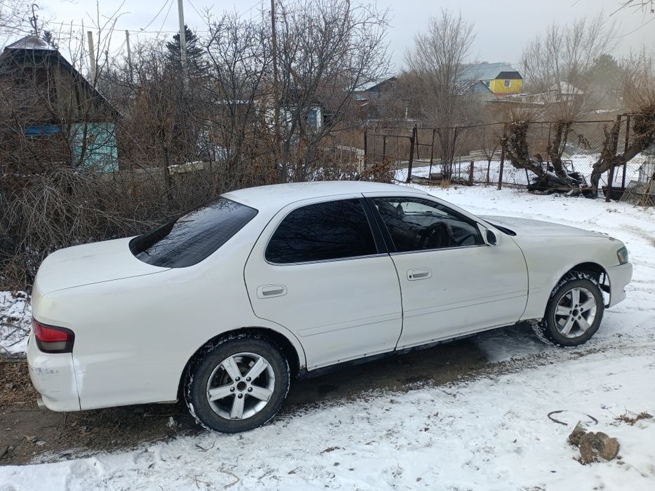 Продам тоета креста срочно