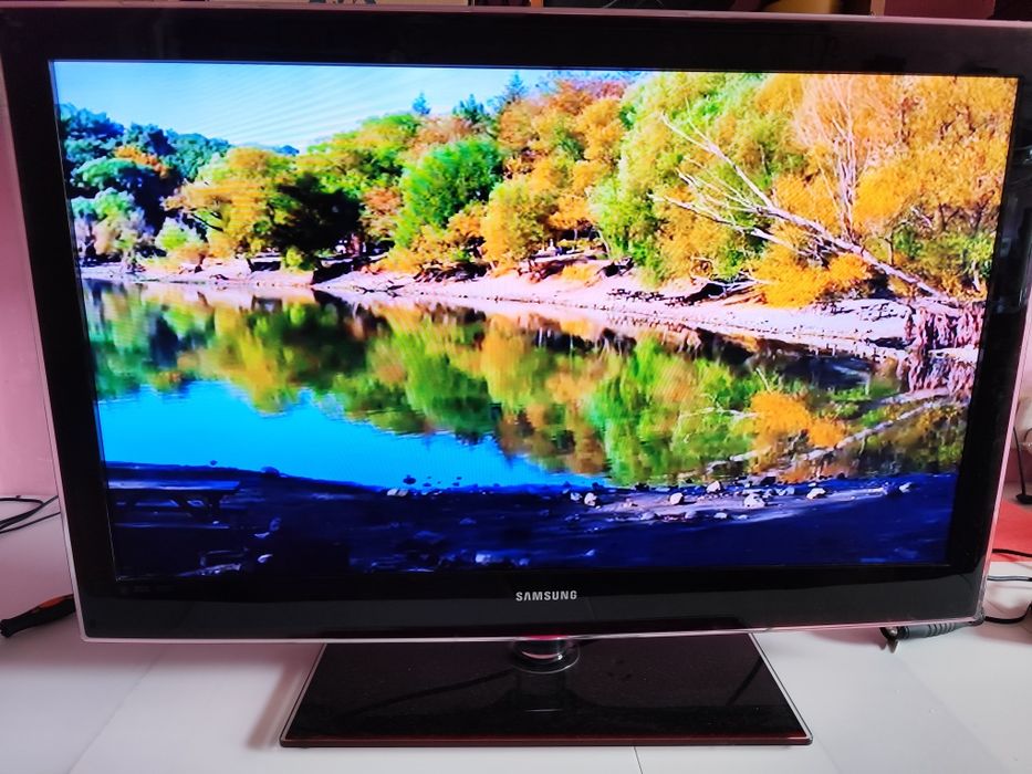 Samsung UE40B6000  не смарт 102см.