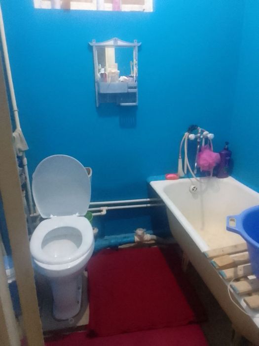 Uy sotiladi 1 xonali